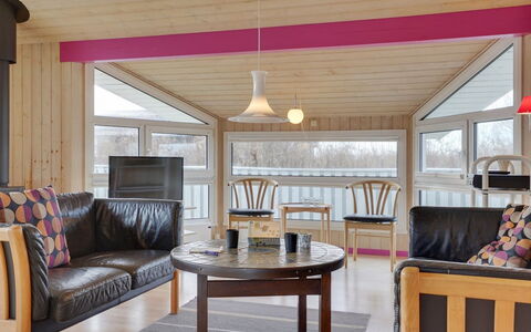 Hava - 450M from the Sea: Interieur Ontwerp, Hout, Meubilair, Flooring, Plafond, Verdieping, Kamer, Huis, Lichte Inrichting, Woonkamer