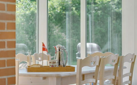 Marsa - 1.5Km from the Sea: Meubilair, Interieur Ontwerp, Hout, Tafel, Glas, Eetkamer, Keuken En Eettafel, Stoel, Kamer, Beits