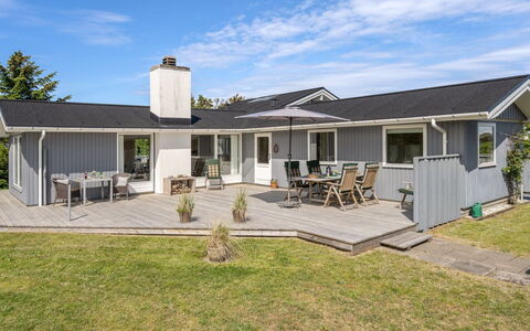 Wolfger - 350M from the Sea: Gras, Grasland, Land Lot, Verblijf, Landelijk Gebied, Weide, Garden Gebouwen, Tuin, Schuur