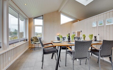 Wolfger - 350M from the Sea: Gras, Grasland, Land Lot, Verblijf, Landelijk Gebied, Weide, Garden Gebouwen, Tuin, Schuur