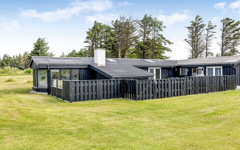 Albert - 340M from the Sea: Dak, Huis, Huis, Land Lot, Verblijf, Landgoed, Schaduw, Landscaping, Werf, Tuin