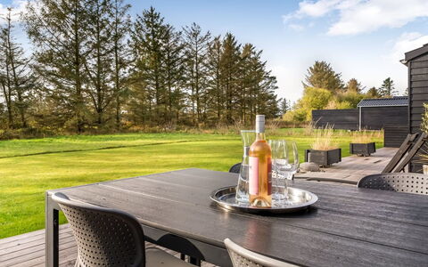 Talitha - 1.5Km from the Sea: Meubilair, Buitenmeubels, Stoel, Buitentafel, Tafel, Land Lot, Keuken En Eettafel, Tuin, Patio, Schaduw