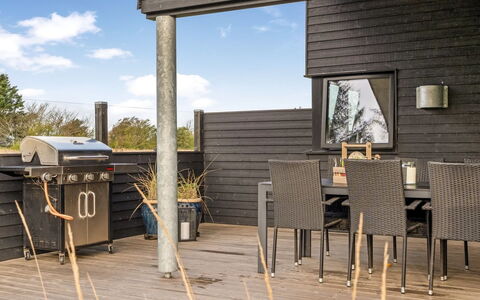 Talitha - 1.5Km from the Sea: Hout, Meubilair, Veranda, Buitenmeubels, Dek, Hardwood, Verdieping, Houten Vloer, Beits, Plank