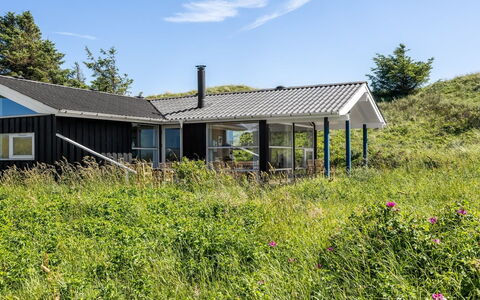 Wilma - 400M from the Sea: Verblijf, Land Lot, Blokhut, Kust, Reservoir, Schuur, Garden Gebouwen, Geluid, Bos