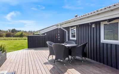 Wante - 900M from the Sea