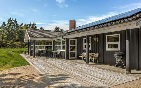 Winder - 1.3Km from the Sea: Verblijf, Huis, Huis, Dak, Veranda, Landgoed, Siding, Garden Gebouwen, Boerderij, Werf