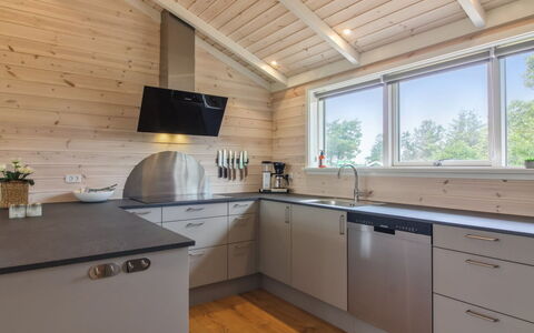 Heriest - 1.2Km from the Sea: Hout, Flooring, Plafond, Beits, Keuken, Countertop, Hardwood, Houten Vloer, Cabinetry, Lichte Inrichting