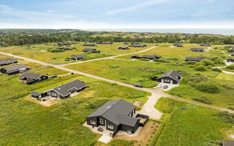 Grith - 1Km from the Sea: Plantengemeenschap, Zonlicht, Kruidachtige Plant, Tuin, Plantage, Landbouw, Boerderij