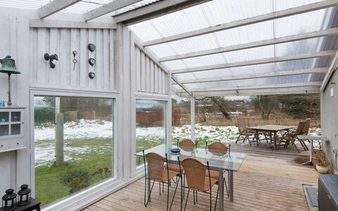 Gonda - 500M from the Sea: Dak, Huis, Huis, Verblijf, Siding, Landgoed, Oprit, Garden Gebouwen, Werf, Schuur