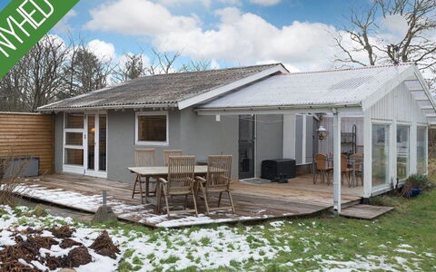 Gonda - 500M from the Sea: Dak, Huis, Huis, Verblijf, Siding, Landgoed, Oprit, Garden Gebouwen, Werf, Schuur