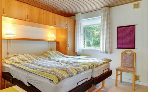 Maksimilian - 1.5Km from the Sea: Meubilair, Interieur Ontwerp, Bed, Slaapkamer, Hout, Verdieping, Flooring, Plafond, Textiel, Kamer