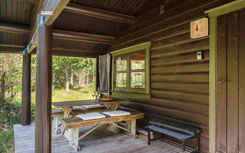 Beatrix - 700M from the Sea: Hout, Huis, Veranda, Dek, Hardwood, Dak, Beits, Houten Vloer, Eco Hotel