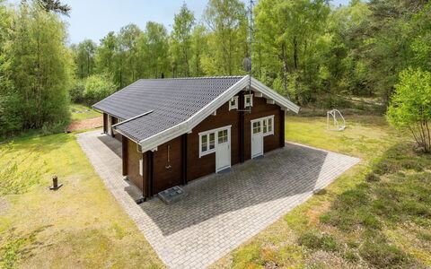 Rosamunde - 1.3Km from the Sea: Dak, Huis, Huis, Verblijf, Siding, Landgoed, Oprit, Garden Gebouwen, Werf, Schuur