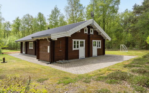 Rosamunde - 1.3Km from the Sea: Dak, Huis, Huis, Verblijf, Siding, Landgoed, Oprit, Garden Gebouwen, Werf, Schuur