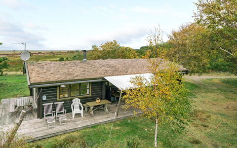 Gorjan - 300M from the Sea: Verblijf, Huis, Dak, Landelijk Gebied, Huis, Land Lot, Boerderij, Veranda, Schaduw, Tuin