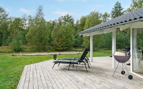 Thomasine - 1.5Km from the Sea: Hout, Huis, Veranda, Dek, Hardwood, Dak, Beits, Houten Vloer, Eco Hotel