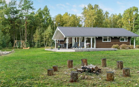 Thomasine - 1.5Km from the Sea: Hout, Huis, Veranda, Dek, Hardwood, Dak, Beits, Houten Vloer, Eco Hotel
