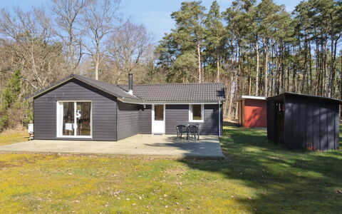Apoline - 5Km from the Sea: Dak, Huis, Huis, Verblijf, Siding, Landgoed, Oprit, Garden Gebouwen, Werf, Schuur