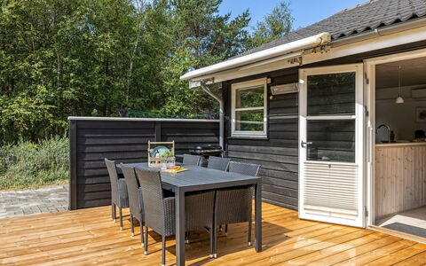 Filimena - 350M from the Sea: Hout, Huis, Veranda, Dek, Hardwood, Dak, Beits, Houten Vloer, Eco Hotel