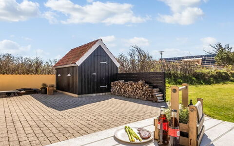 Hialmar - 400M from the Sea: Architectuur, Dak, Huis, Samengesteld Materiaal, Daylighting, Siding, Oprit