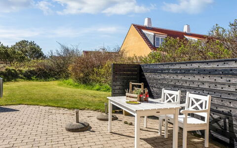 Hialmar - 400M from the Sea: Architectuur, Dak, Huis, Samengesteld Materiaal, Daylighting, Siding, Oprit