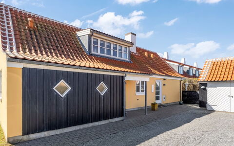 Hialmar - 400M from the Sea: Architectuur, Dak, Huis, Samengesteld Materiaal, Daylighting, Siding, Oprit