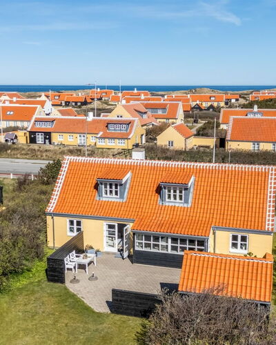 Hialmar - 400M from the Sea