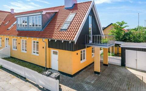 Elnara - 900M from the Sea: Woongebied, Dak, Voorstad, Oprit, Landgoed, Schoorsteen