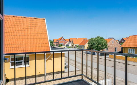 Elnara - 900M from the Sea: Woongebied, Dak, Voorstad, Oprit, Landgoed, Schoorsteen