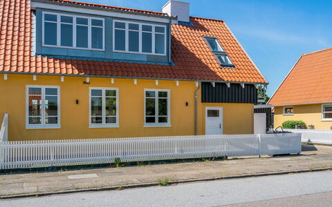 Elnara - 900M from the Sea: Woongebied, Dak, Voorstad, Oprit, Landgoed, Schoorsteen