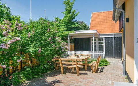 Elnara - 900M from the Sea: Woongebied, Dak, Voorstad, Oprit, Landgoed, Schoorsteen