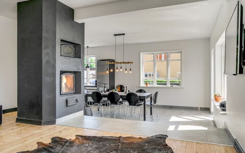 Sölve - 900M from the Sea: Flooring, Interieur Ontwerp, Verdieping, Haard, Meubilair, Plafond, Kamer, Woonkamer, Houtkachel