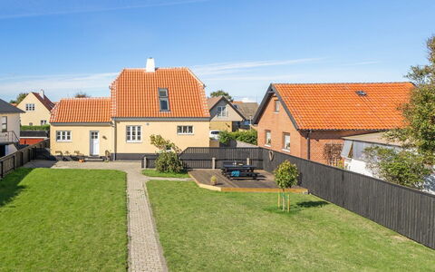 Kätlin - 1.1Km from the Sea: Gras, Huis, Dak, Huis, Verblijf, Struik, Land Lot, Landelijk Gebied, Boerderij, Groundcover