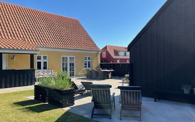 Gine - 1.5Km from the Sea