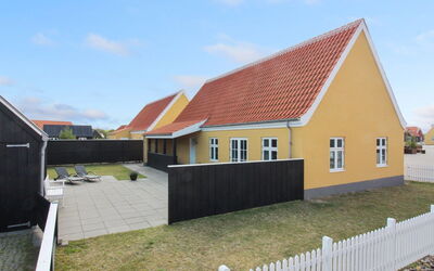 Gine - 1.5Km from the Sea