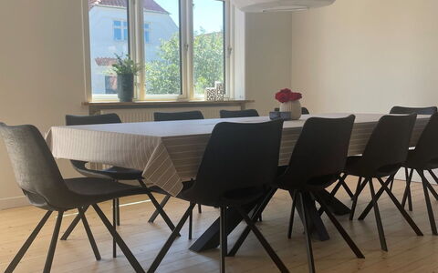 Urs - 200M from the Sea: Architectuur, Dak, Huis, Samengesteld Materiaal, Daylighting, Siding, Oprit