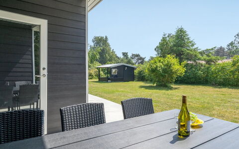Sighmund - 530M from the Sea: Gras, Huis, Dak, Huis, Verblijf, Struik, Land Lot, Landelijk Gebied, Boerderij, Groundcover