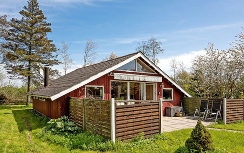 Henna - 550M to the Fjord: Dak, Huis, Land Lot, Huis, Verblijf, Landgoed, Garden Gebouwen, Schaduw, Blokhut, Landscaping