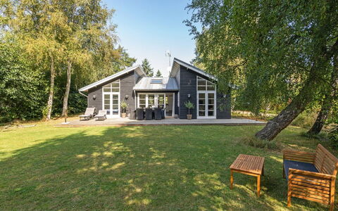 Amon - 670M from the Sea: Verblijf, Huis, Huis, Dak, Veranda, Landgoed, Siding, Garden Gebouwen, Boerderij, Werf