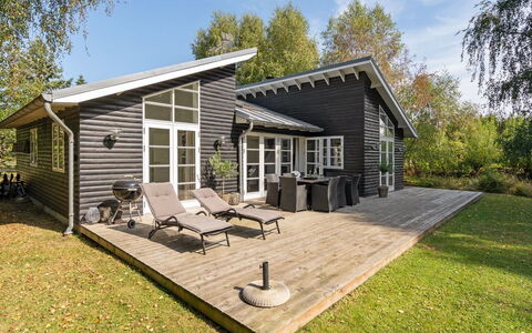 Amon - 670M from the Sea: Verblijf, Huis, Huis, Dak, Veranda, Landgoed, Siding, Garden Gebouwen, Boerderij, Werf