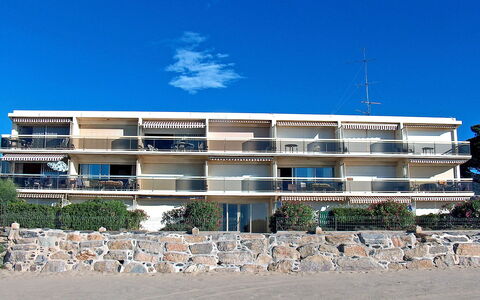 Cavalaire 180: Architectuur, Eigendom, Gebouw, Woongebied, Lucht, Huis, Onroerend Goed, Appartement, Gemengd Gebruik, Huis