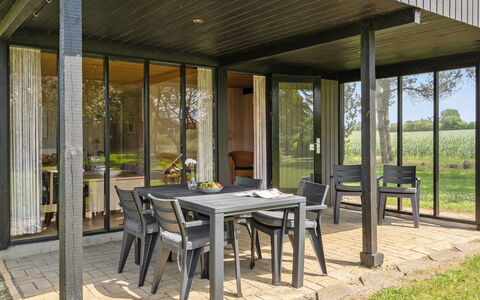 Veljan - 400M from the Sea: Dak, Huis, Land Lot, Huis, Verblijf, Landgoed, Garden Gebouwen, Schaduw, Blokhut, Landscaping