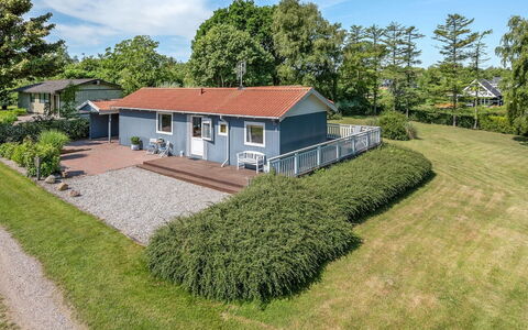 Lillan - 250M from the Sea: Woongebied, Dak, Voorstad, Oprit, Landgoed, Schoorsteen