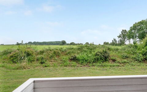 Emly - 1.1Km from the Sea: Zwembad, Badplaats