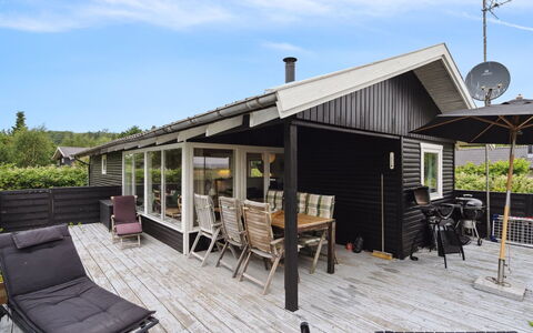 Bridgette - 100M from the Sea: Plantengemeenschap, Zonlicht, Kruidachtige Plant, Tuin, Plantage, Landbouw, Boerderij