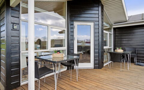 Sointu - 250M from the Sea: Dak, Huis, Huis, Verblijf, Siding, Landgoed, Oprit, Garden Gebouwen, Werf, Schuur
