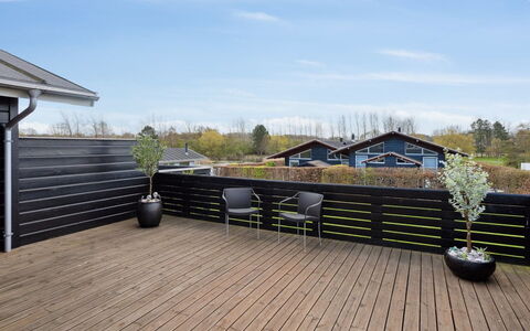 Sointu - 250M from the Sea: Dak, Huis, Huis, Verblijf, Siding, Landgoed, Oprit, Garden Gebouwen, Werf, Schuur