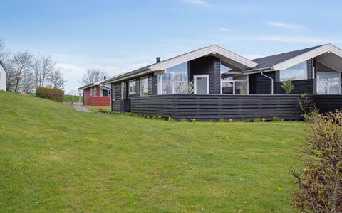 Sointu - 250M from the Sea: Dak, Huis, Huis, Verblijf, Siding, Landgoed, Oprit, Garden Gebouwen, Werf, Schuur