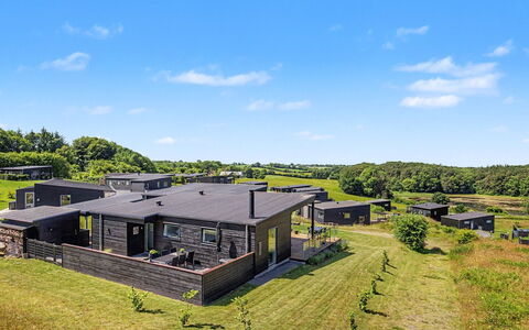Klarin - 350M from the Sea: Land Lot, Weide, Tuin, Landgoed, Gazon, Boerderij, Werf, Landscaping, Plantage