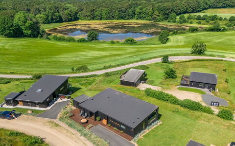 Klarin - 350M from the Sea: Plain, Landschap, Land Lot, Landelijk Gebied, Grasland, Woongebied, Huis, Vogelperspectief, Veld, Landgoed